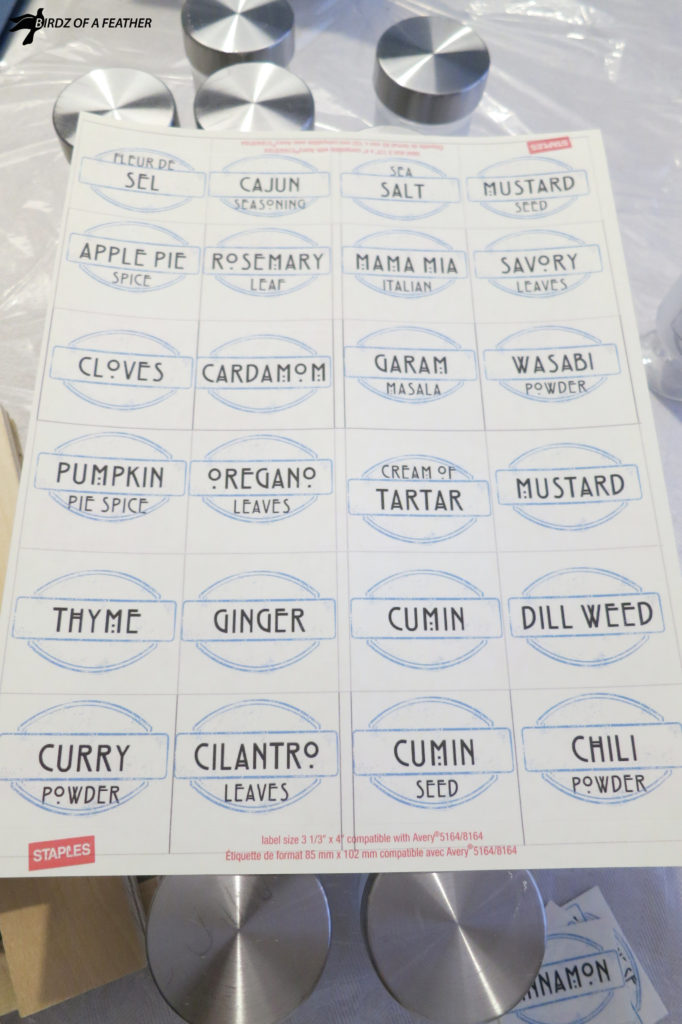 Trying to live a more a sustainable lifestyle? We've got food waste solutions to help reduce or even eliminate waste and key areas to help conserve at home. How to reduce food waste | reduce food waste tips | Birdz of a Feather | reduce environmental impact | how to recycle | how to recycle at home